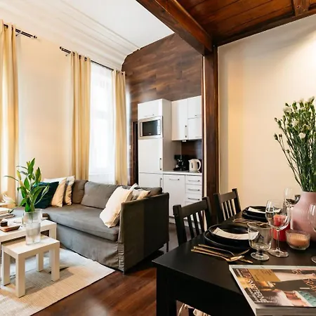 Beautiful For 4 Guests, Main Square, Cracow *