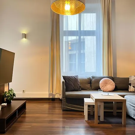 Beautiful For 4 Guests, Main Square, Cracow شقة
